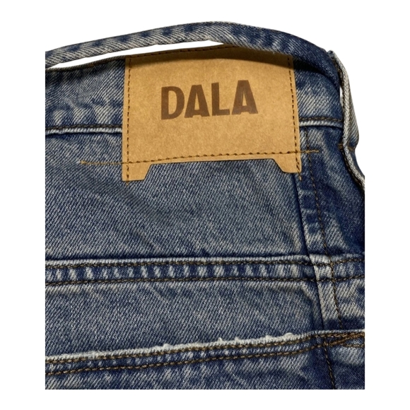 Dala Tie Front Sling Jeans Womens Mid Rise SZ 26  US 4 in Worn Ink Wash - Picture 9 of 13